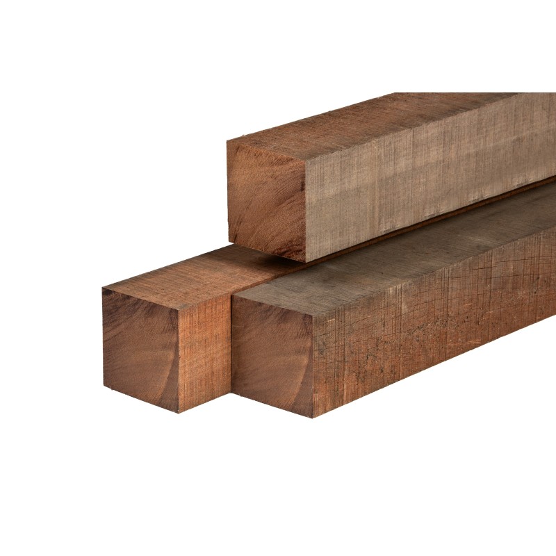 Poteau en bois dur Azobé 10,0 x 10,0 x 200 cm, sciage fin, extrémités plates