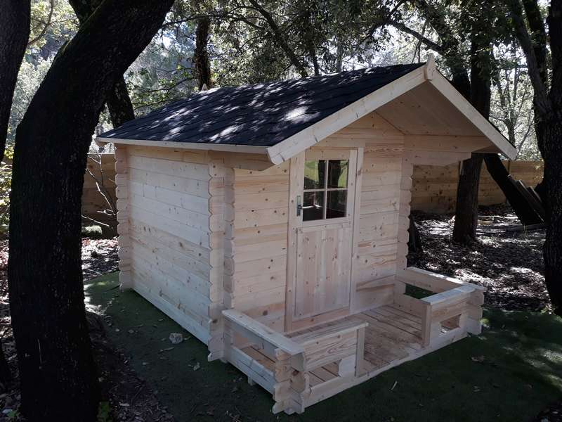 chalet en bois pour enfant