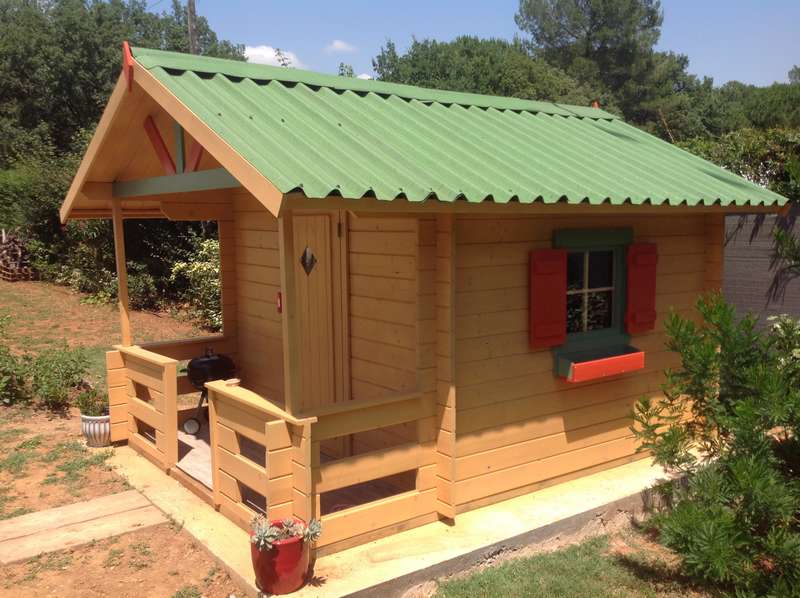 maisonnette en bois pour enfants